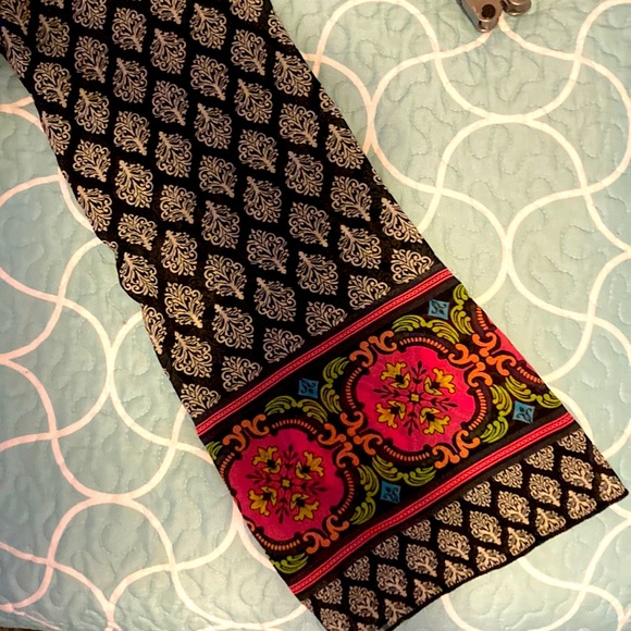 Blouse - Picture 2 of 3